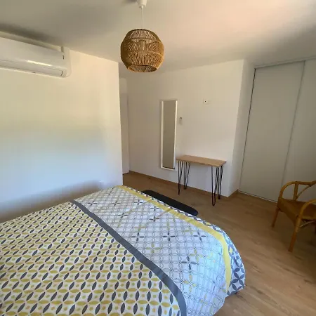 Apartmán Aux Champs Pressinois
