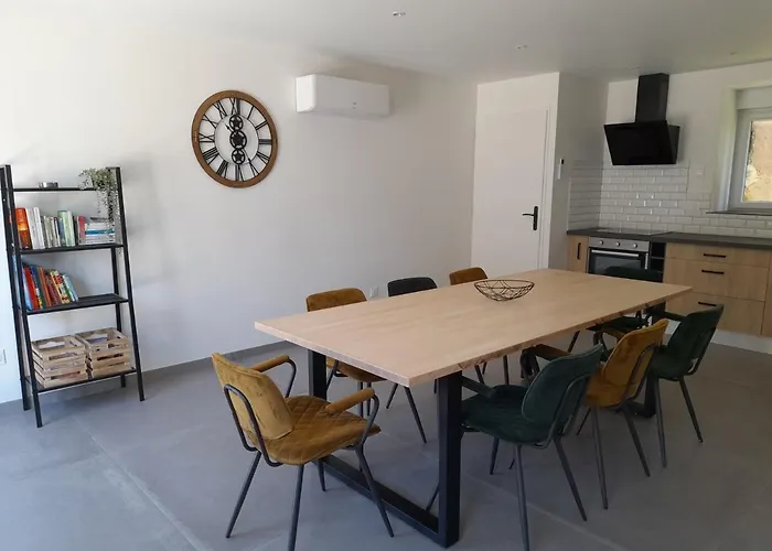 Apartment Aux Champs Pressinois Pressins