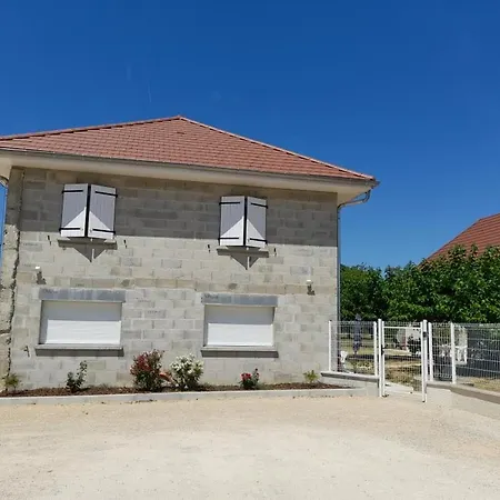 Apartment Aux Champs Pressinois *